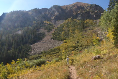 Cathedral Lake Trail
5.4mi   11,850ft