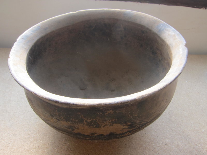 Porcupine Shrine object (Tibr) 012: A ceramic bowl as container