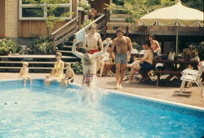 bvg_pools7_aug75.jpg