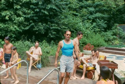 bvg_pool11_aug76.jpg