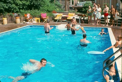 bvg_pool16_aug76.jpg