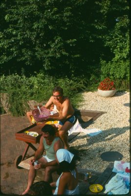 bvg_pool19_aug76.jpg