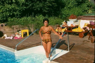 bvg_pool20_aug76.jpg