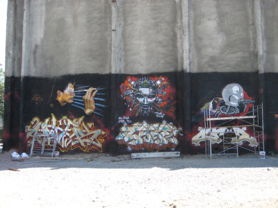 graffiti410.JPG