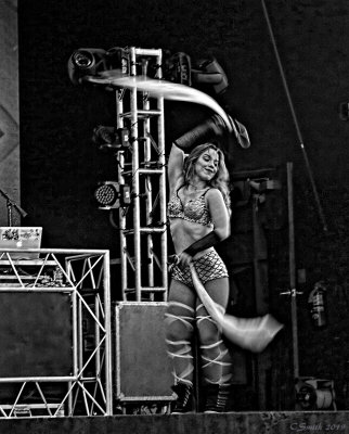 DANCING ON FREMONT STREET