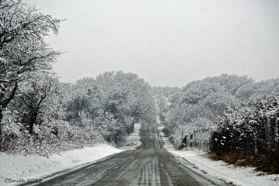 SNOWING IN TEXAS