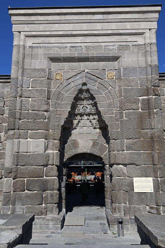 Kayseri Hunat Hatun complex 2019 1920.jpg