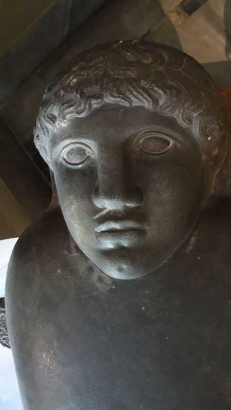 Istanbul Archaeological Museum Antropoid sarcophagus june 2019 2146.jpg