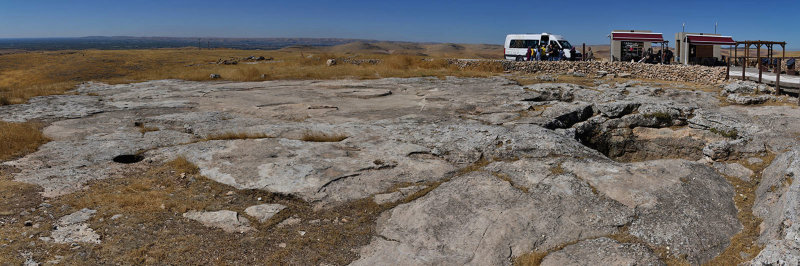 Urfa Gobeklitepe Building E sept 2019 5280 Panorama.jpg