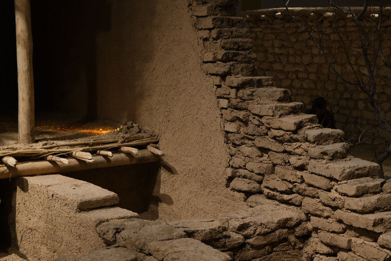 Urfa museum Akarcay Tepe scene sept 2019 4900.jpg