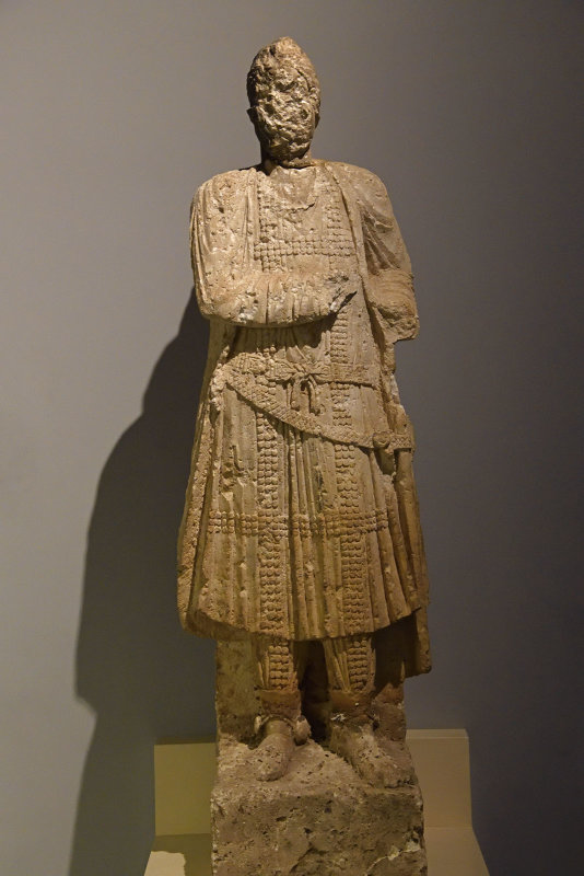 Urfa museum Statue of armoured soldier sept 2019 5048.jpg