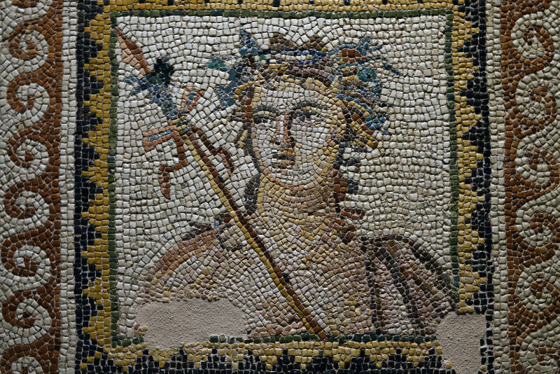 Gaziantep Zeugma museum Bust of Dionysos mosaic sept 2019 4102.jpg