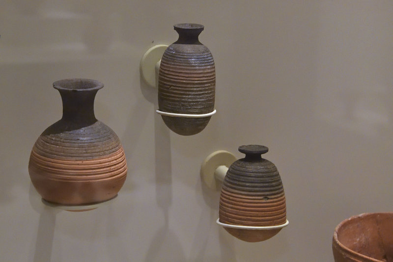 Gaziantep Archaeology museum Bottles sept 2019 4234.jpg