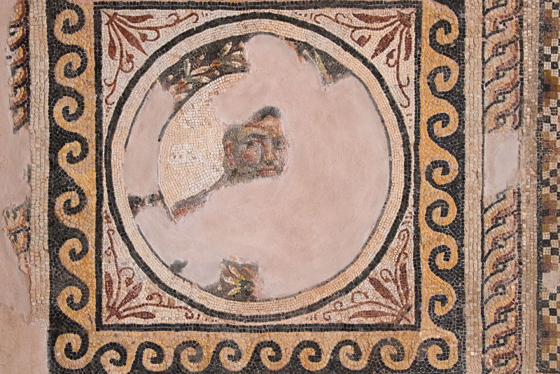 Antakya Archaeology Museum Two athletes mosaic sept 2019 5933.jpg