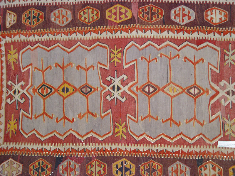Konya İzzet Koyunoğlu Şehir Mzesi kilim 3373.jpg