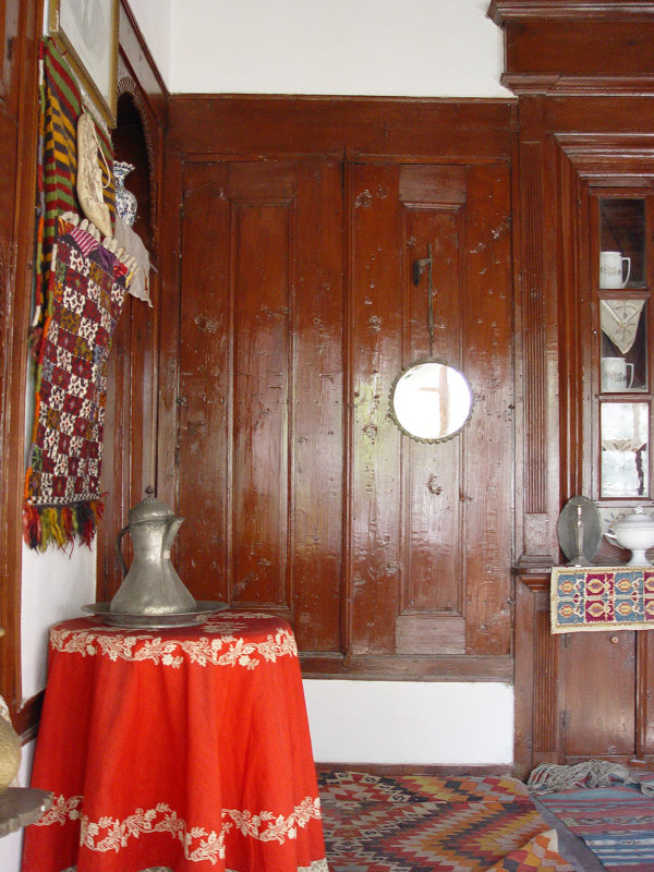 Konya İzzet Koyunoğlu Şehir Mzesi Ottoman interior 3389.jpg