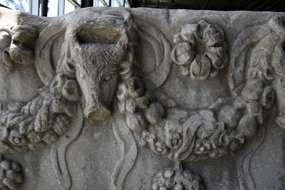 Adana Archaeological Museum Sarcophagus Roman Era 2nd AD 0310.jpg