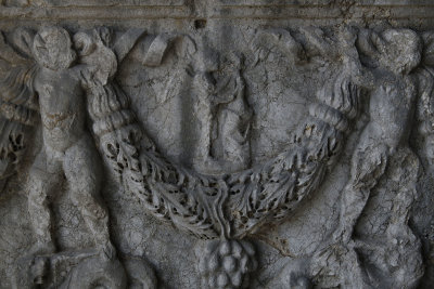 Adana Archaeological Museum Sarcophagus Roman Era 2nd AD 0322.jpg