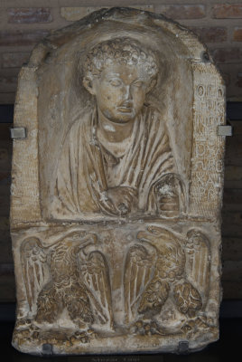 Adana Archaeological Museum Tombstone Roman Era 2nd-3rd AD 0324.jpg
