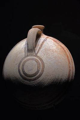 Adana Archaeological Museum Iron age Ceramic 0268.jpg