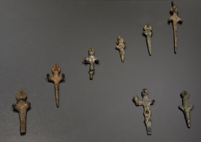 Adana Archaeological Museum Hittite Votive nails in bronze 0230.jpg