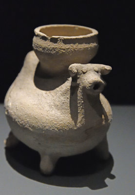 Adana Archaeological Museum Animal form pot Iron age 0733.jpg