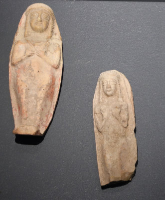 Adana Archaeological Museum Iron age Female figurine 0281a.jpg