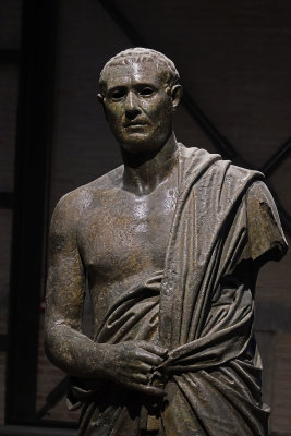 Adana Archaeological Museum Roman period 1st AD Male statue Bronze 0464.jpg