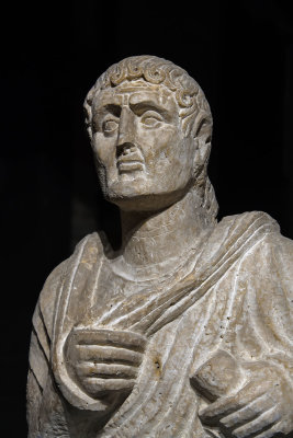 Adana Archaeological Museum Roman era Male bust 0478.jpg