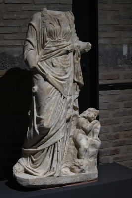 Adana Archaeological Museum Unidentified statue Probably Roman 0445.jpg