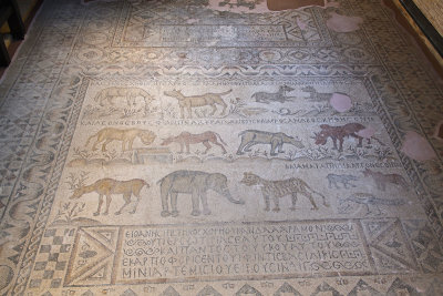 Adana Archaeological Museum Peaceful Kingdom Mosaic 0399.jpg