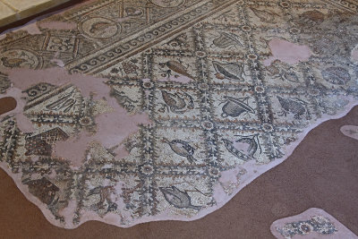 Adana Archaeological Museum Faydali Basilica mosaic 0400.jpg