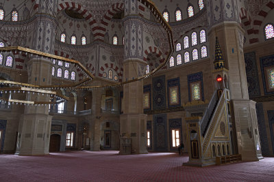 Adana Sabanci Merkez Mosque 2019 0838.jpg