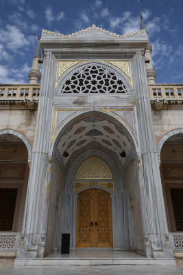 Adana Sabanci Merkez Mosque 2019 0840.jpg