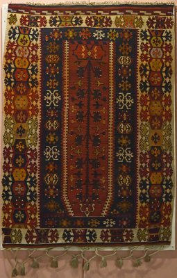 Nigde museum Toros yuruk carpet 0967.jpg