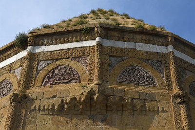 Nigde Hudavent Hatun mausoleum 1283.jpg