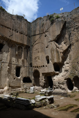 Gumusler Monastery Courtyard 1093.jpg