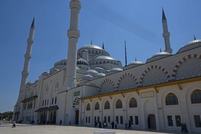 Istanbul Big Camlica Mosque june 2019 2043.jpg