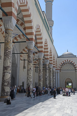 Istanbul Big Camlica Mosque june 2019 2003.jpg