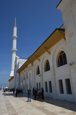 Istanbul Big Camlica Mosque june 2019 2022.jpg