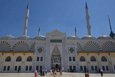 Istanbul Big Camlica Mosque june 2019 2036.jpg