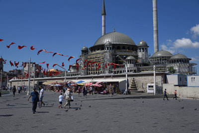 Istanbul Taksim area june 2019 2586.jpg