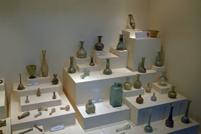 Bolu museum Roman glass june 2019 2930.jpg