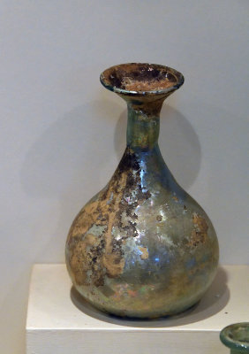 Bolu museum Roman glass june 2019 2932.jpg