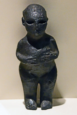 Ankara Anatolian Civilizations Female figure Bronze june 2019 3268.jpg