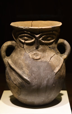 Ankara Anatolian Civilizations Vase with face Terracotta june 2019 3285.jpg