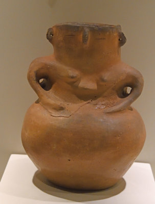 Ankara Anatolian Civilizations Antropomorphic vase Terracotta june 2019 3293.jpg