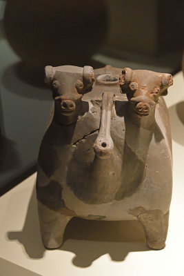 Ankara Anatolian Civilizations Bull shaped ritual vessel Terracotta june 2019 3317.jpg