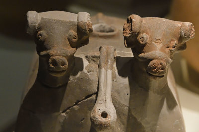 Ankara Anatolian Civilizations Bull shaped ritual vessel Terracotta june 2019 3319.jpg