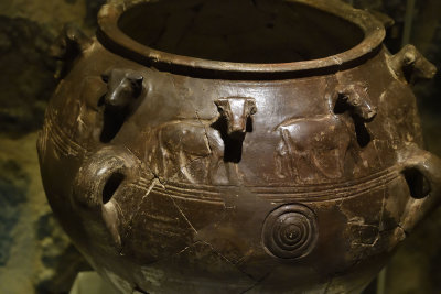 Ankara Anatolian Civilizations Relief vase Terracotta june 2019 3347.jpg